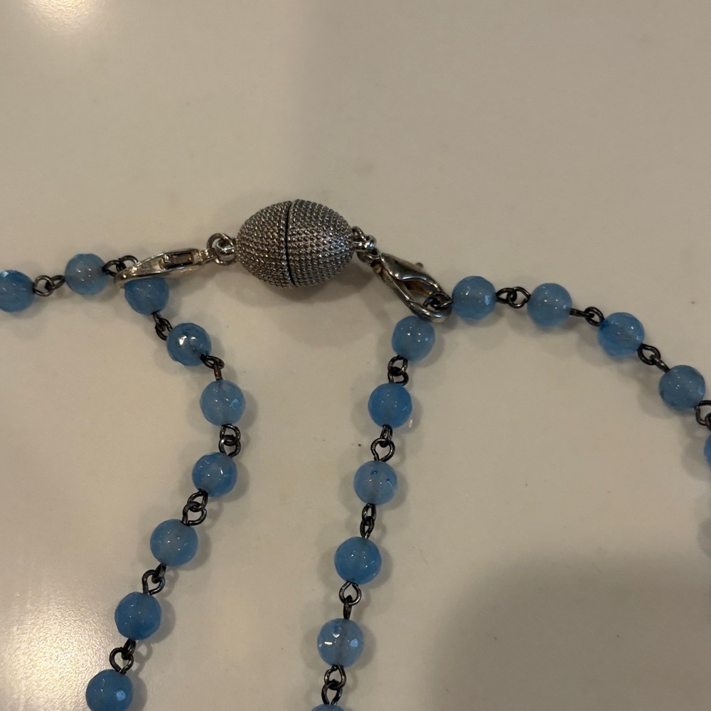 Delicate Blue Bead Pendant Layered Necklace - Picture 4 of 4